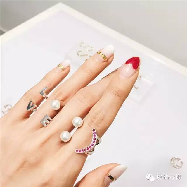 想迷倒你老公吗？韩国小伙教你选配饰