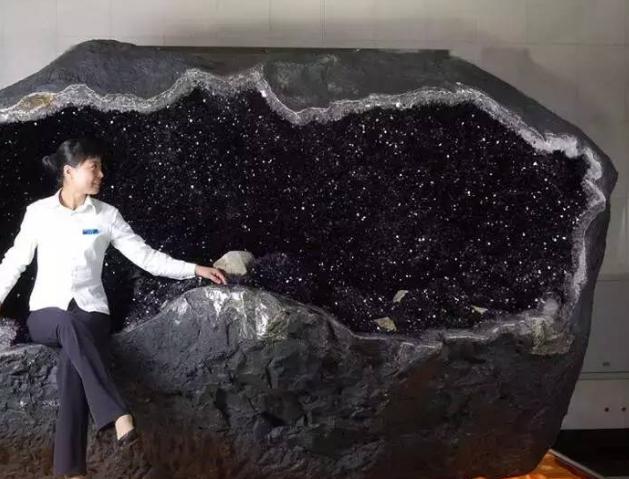 文玩开光和消磁有什么区别,文玩开光了还能盘吗