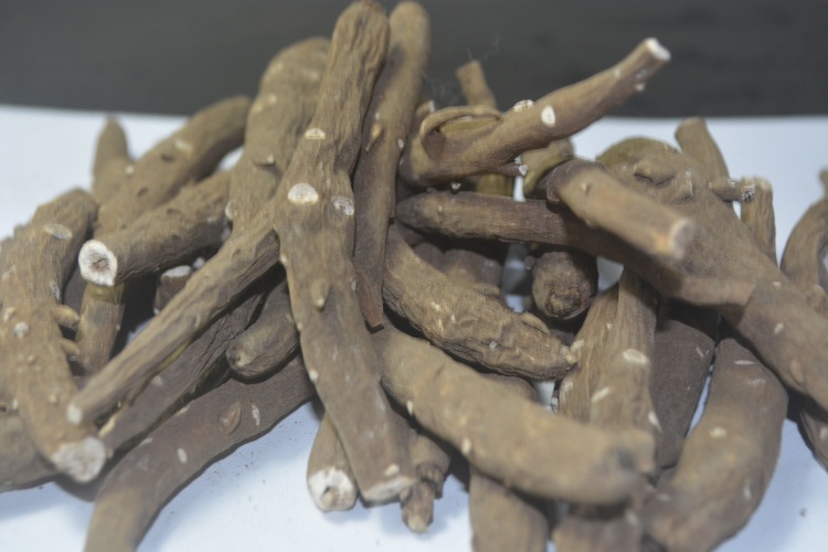 吉林市女子吞药身亡,吉林女子吃药身亡