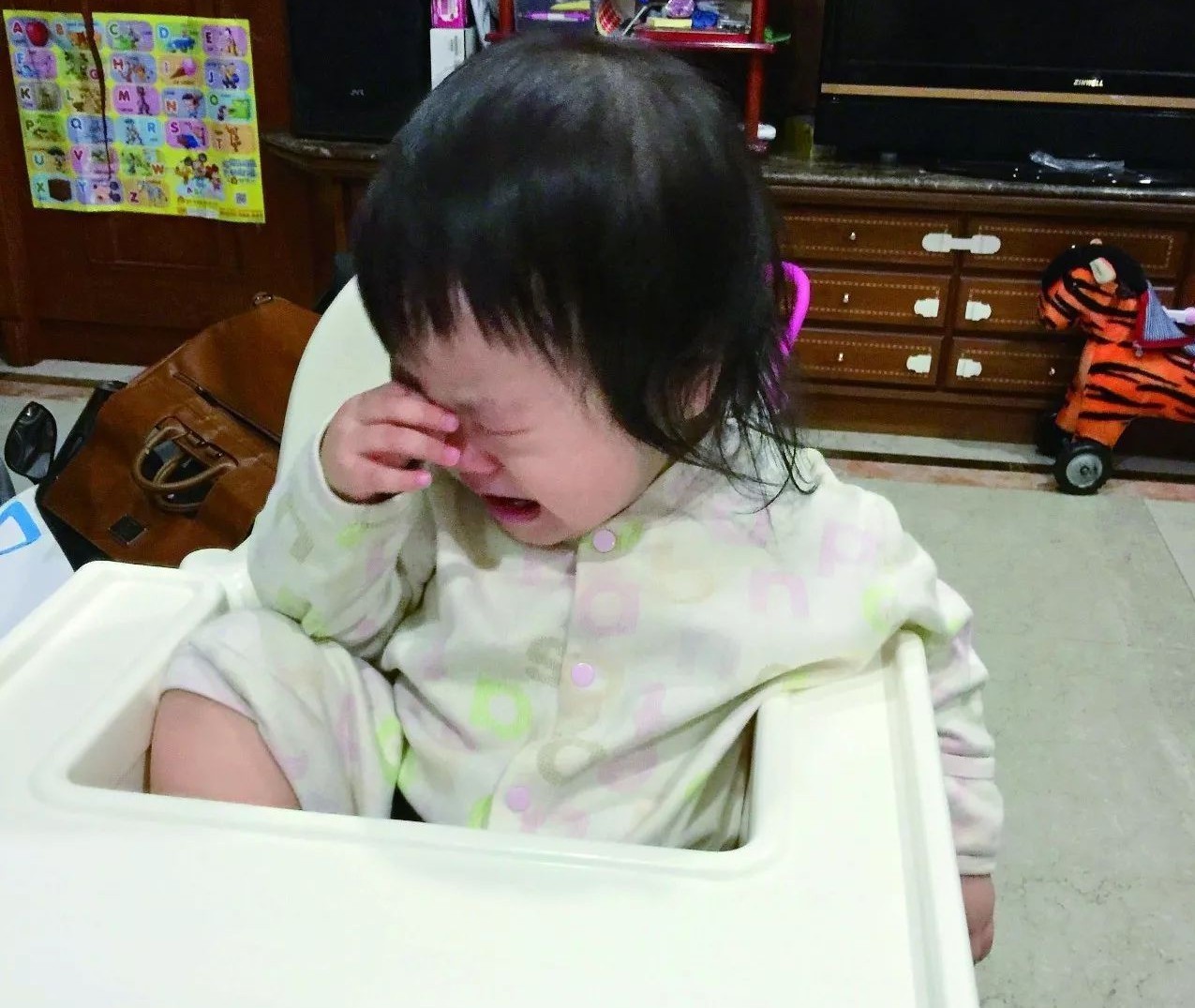 婴儿百日哭怎么解决,百日宝宝哭有好处吗