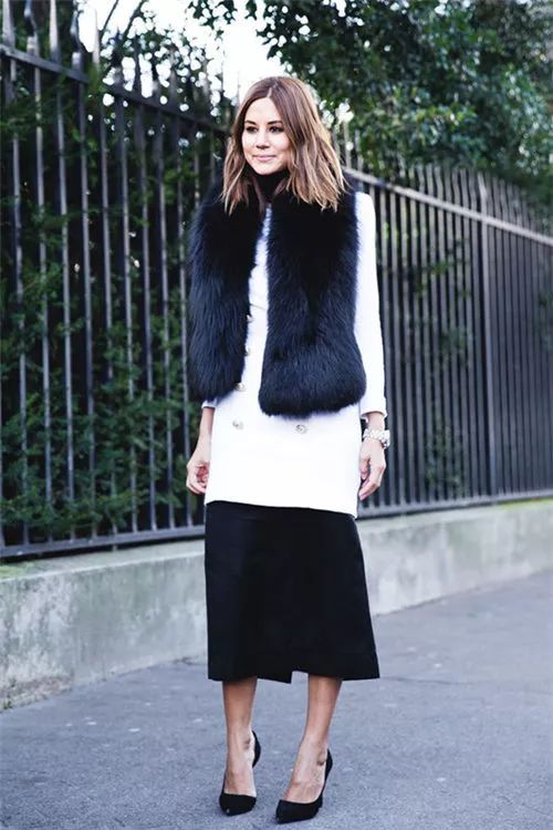 皮草马甲怎么穿搭好看,皮草马甲的穿搭方法