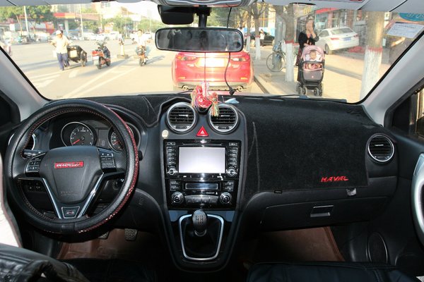 第三代哈弗h61.5t2.0t选哪个好,哈弗h61.5t国潮版