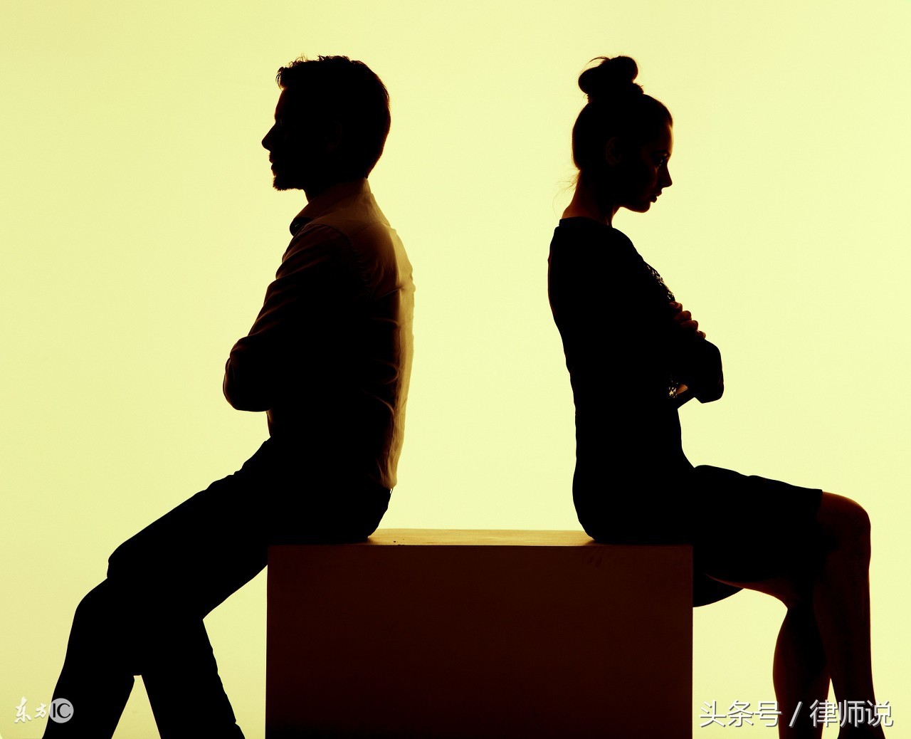 2021新婚姻法离婚房产怎么分,离婚已分割的财产复婚后算共有吗