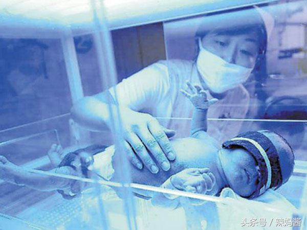新生儿黄疸22.5有可能是脑瘫吗,小孩出生40天黄疸一直未退