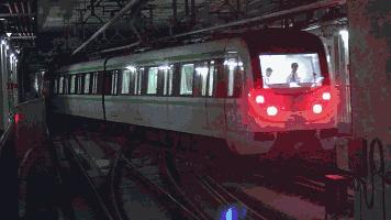 地铁起点站怎么掉头上海,地铁在起点是如何掉头的