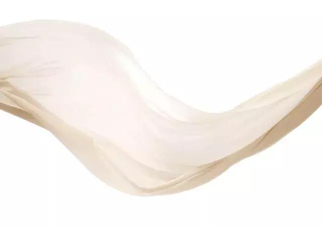 羊绒围巾怎样洗涤,羊绒围巾的洗涤方法图解大全