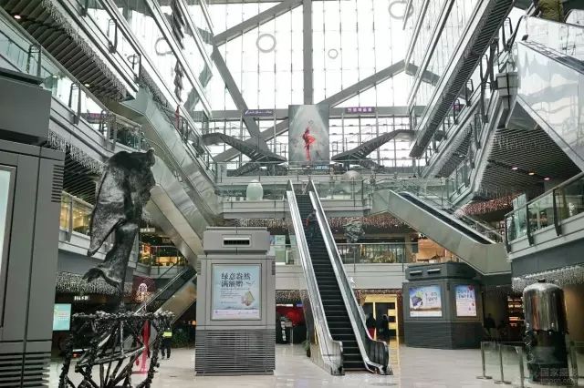 芳草地购物中心特色,芳草地购物中心介绍