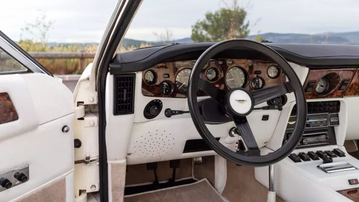 阿斯顿马丁10年前的样子,十年前的马丁d41