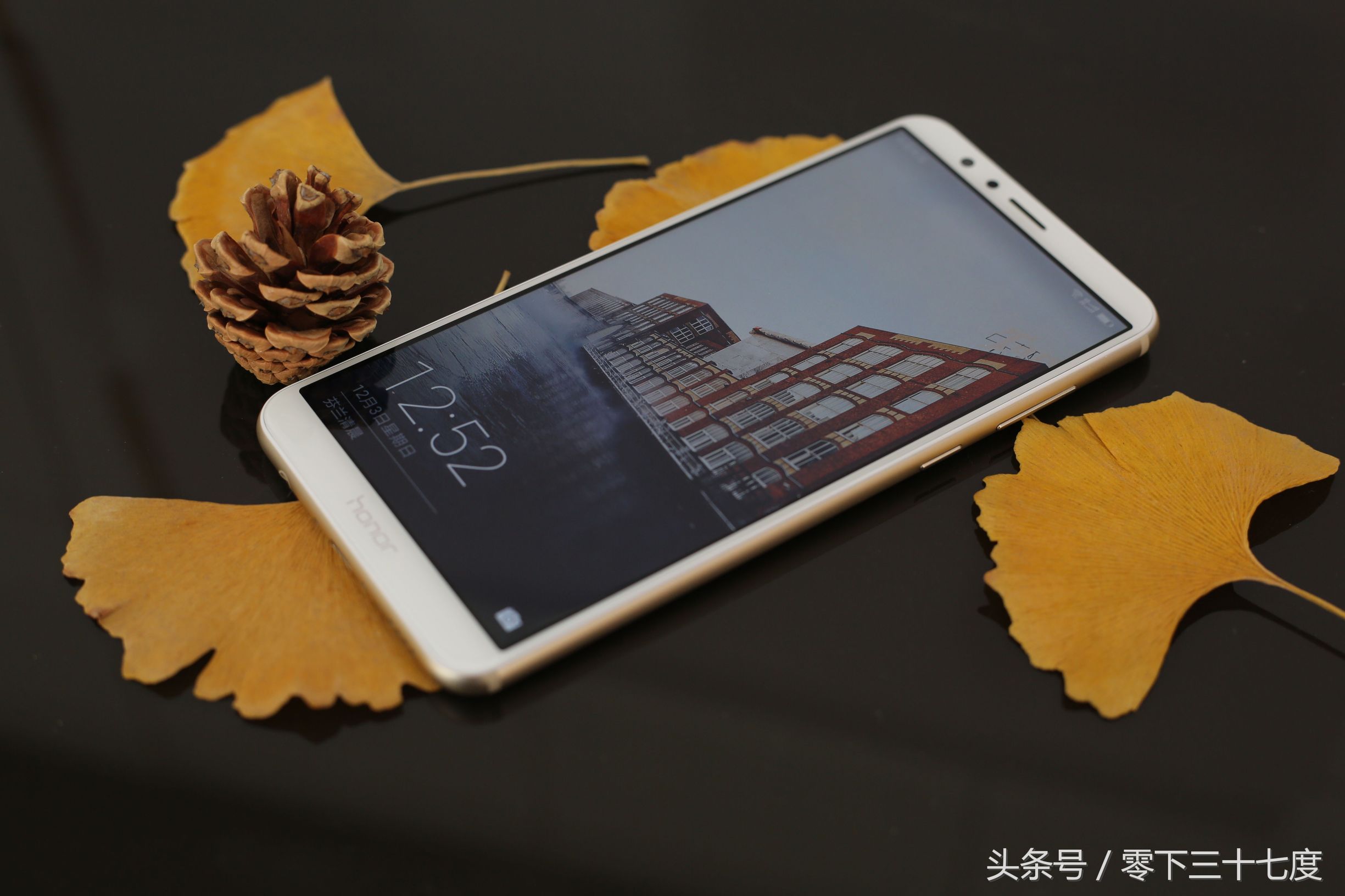 华为新机荣耀畅玩7x,全新华为畅玩荣耀7x