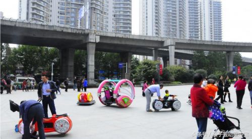 宝妈用母乳敷脸,宝宝脸上有湿疹为什么用母乳擦拭