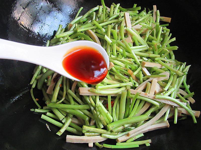 冬天熬夜上火了吃什么降火最快,小孩冬天上火喝什么降火最快