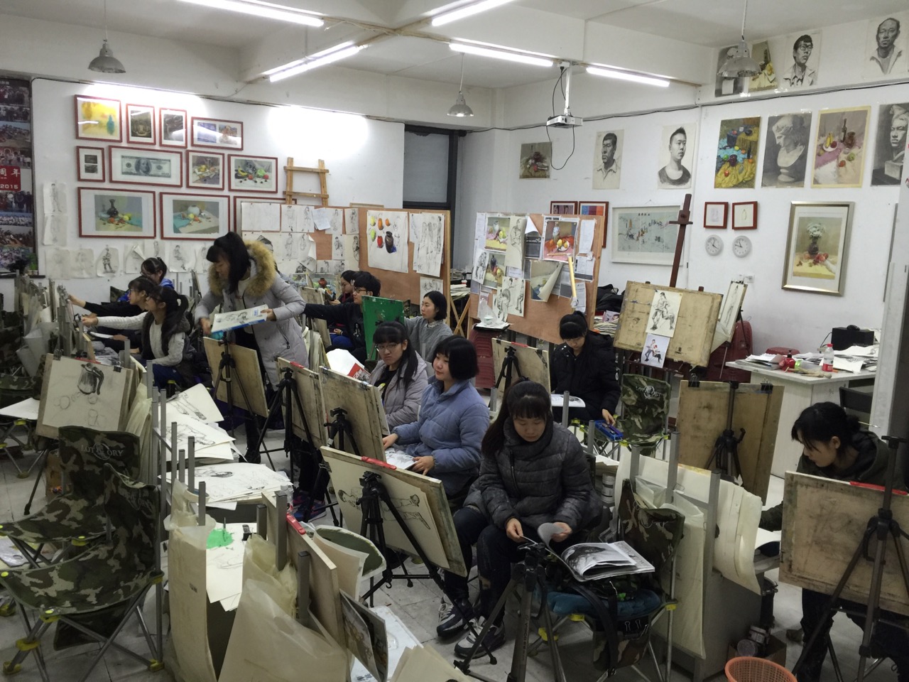 素描零基础入门教学视频,素描画直线老是画不直怎么办