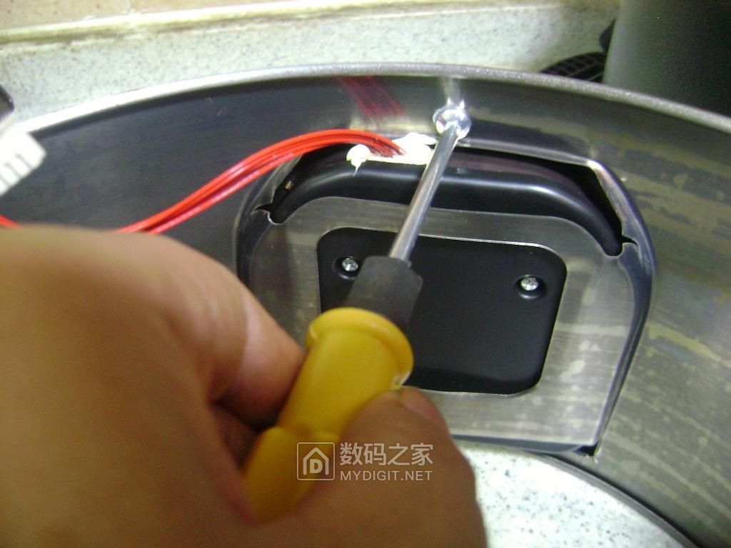 电压力锅面板失灵又突然恢复,电器触摸屏失灵的原因及解决方法