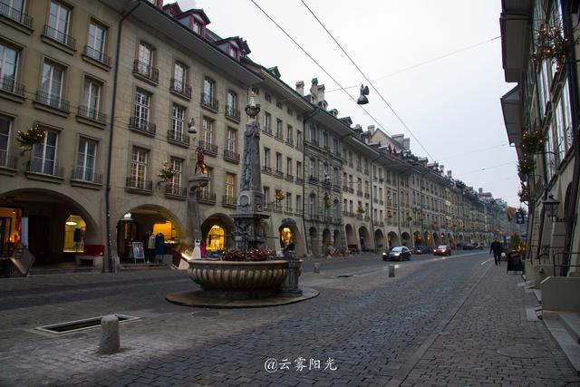 这座以熊命名的城市，不仅是首都，还成了世界文化遗产