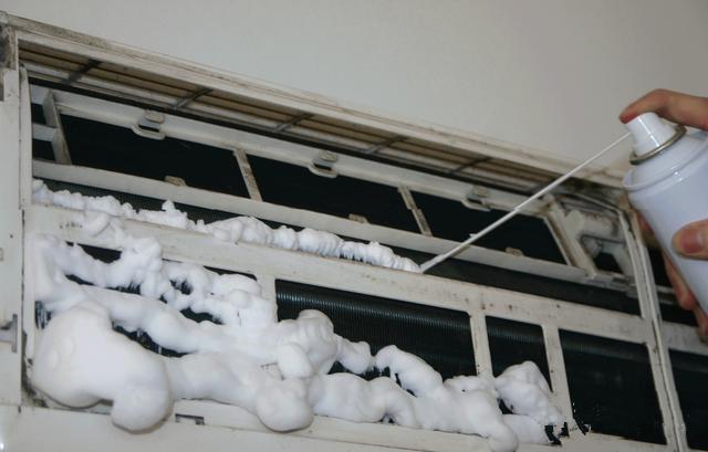 冬季空调不制热先别忙着找售后,空调冬天不制热加氟视频详细教程