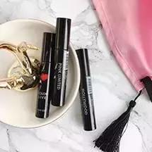 枫叶色口红适合春天涂吗,枫叶色哑光大牌口红