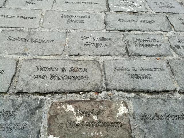 这座以熊命名的城市，不仅是首都，还成了世界文化遗产