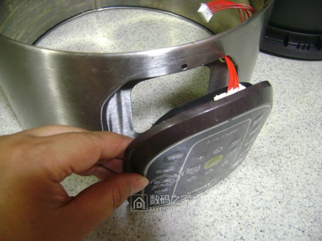 电压力锅面板失灵又突然恢复,电器触摸屏失灵的原因及解决方法