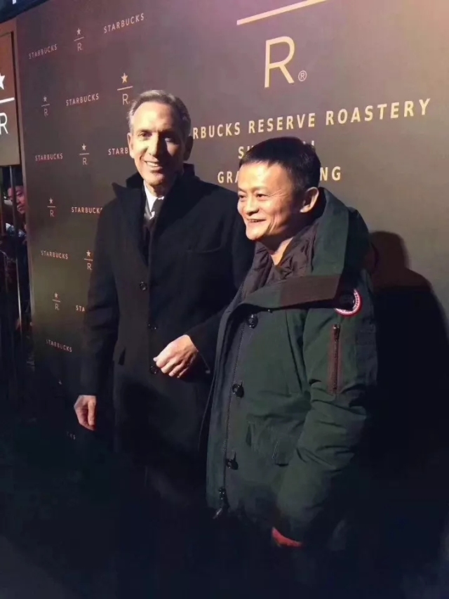 上海新网红！星爸爸全球最大烘焙工坊开业第一天，队伍长到害怕