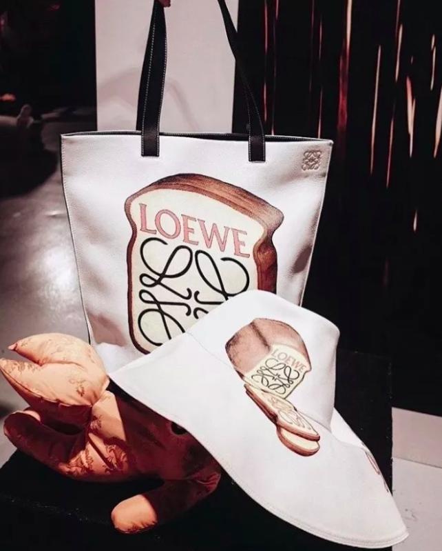 巴黎世家包包哪款最经典,2020巴黎世家包包开箱