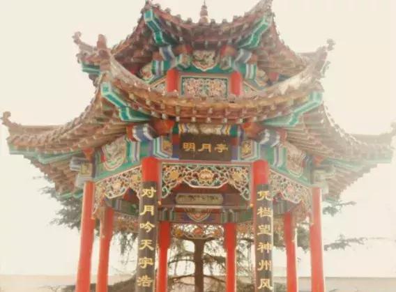 历城二中文化墙,手绘二年级作品