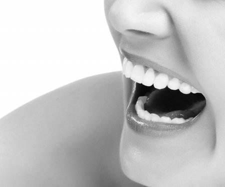 怀孕嘴里不停分泌唾液怎么缓解,怀孕后一吃完饭嘴里就开始有唾液