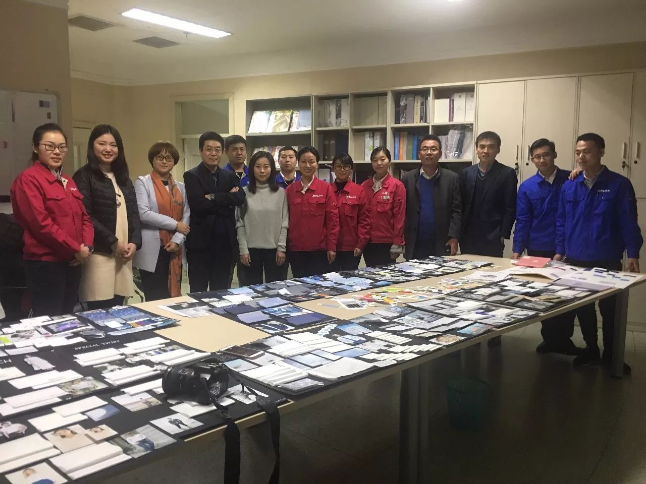 用衣服辅料做创意时装,有哪些面料衣服舒服又好看