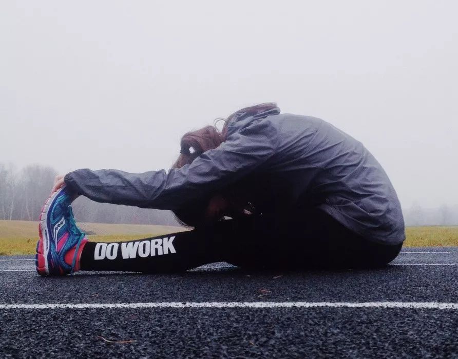 跑步肌肉酸痛用什么药,跑步后肌肉酸痛怎么办调节