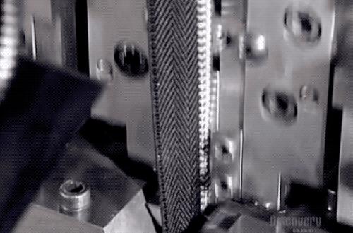 拉链咬合怎么解决,拉链有几个齿咬合不了