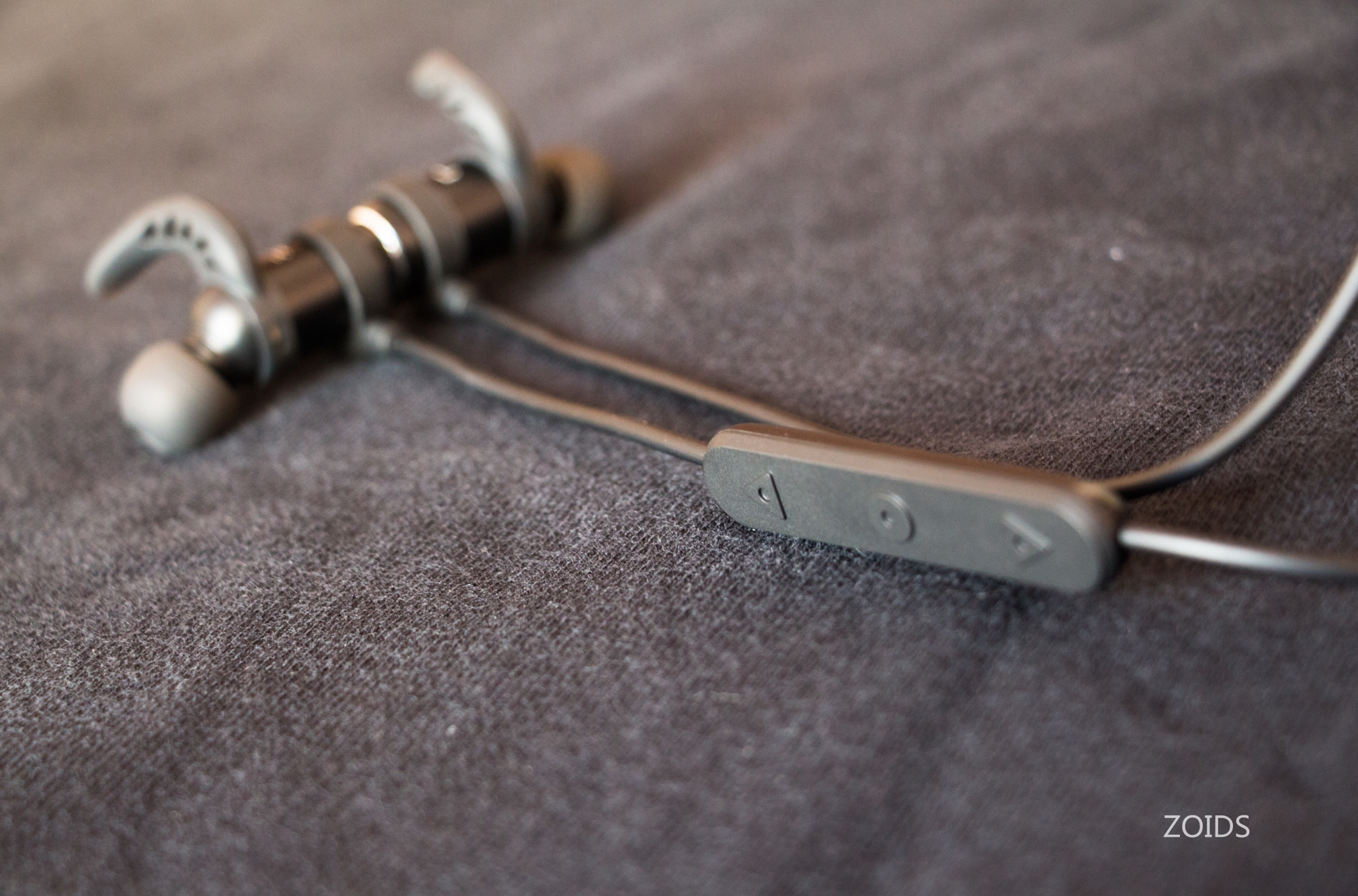 非常耐听的蓝牙耳机,最有性价比的超级降噪蓝牙耳机