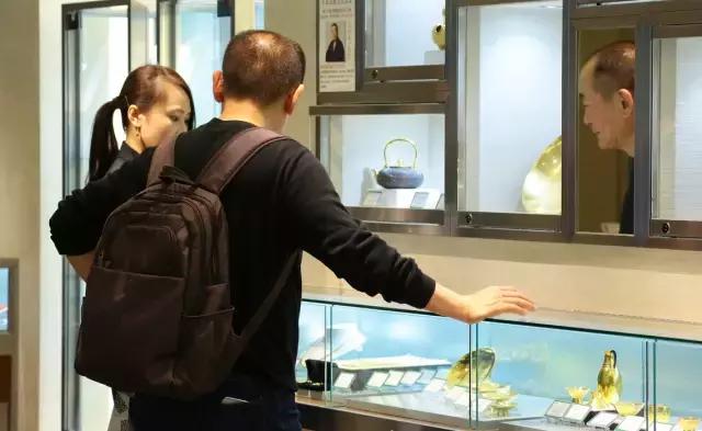 国庆假期，日本旅行的游客都买了什么？