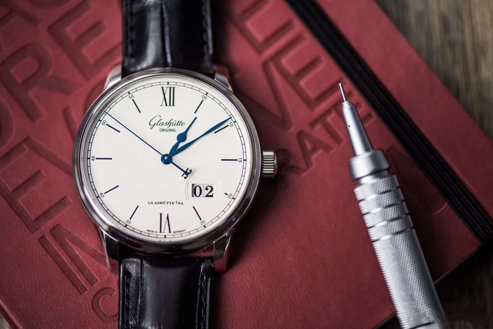 现在去香港买表合适吗,不看不知道一看吓一跳是谜语吗