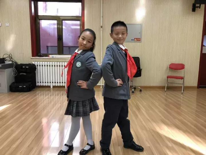 今年学校最流行的校服,最好看的春夏秋冬校服