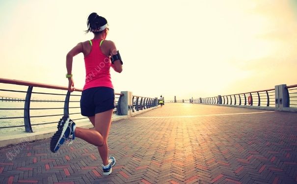 备孕关注事项和排卵日期,请简述在备孕时需要关注什么