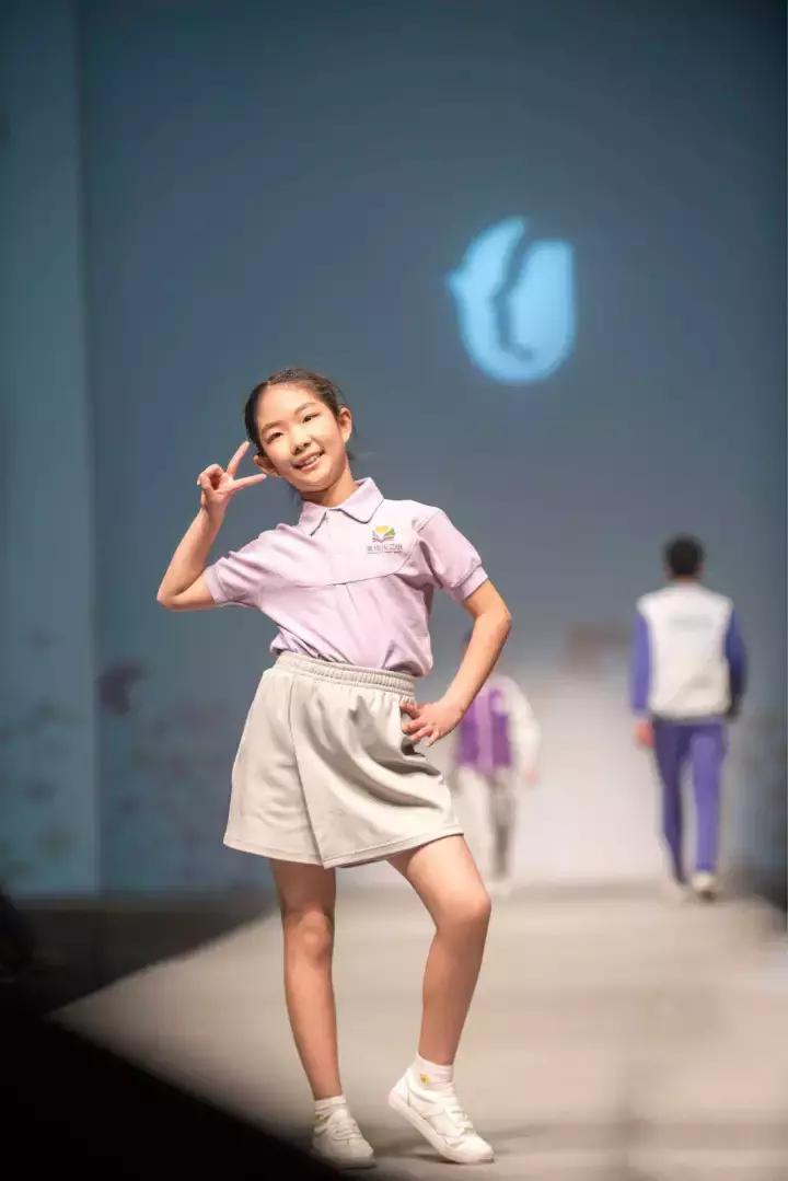 今年学校最流行的校服,最好看的春夏秋冬校服