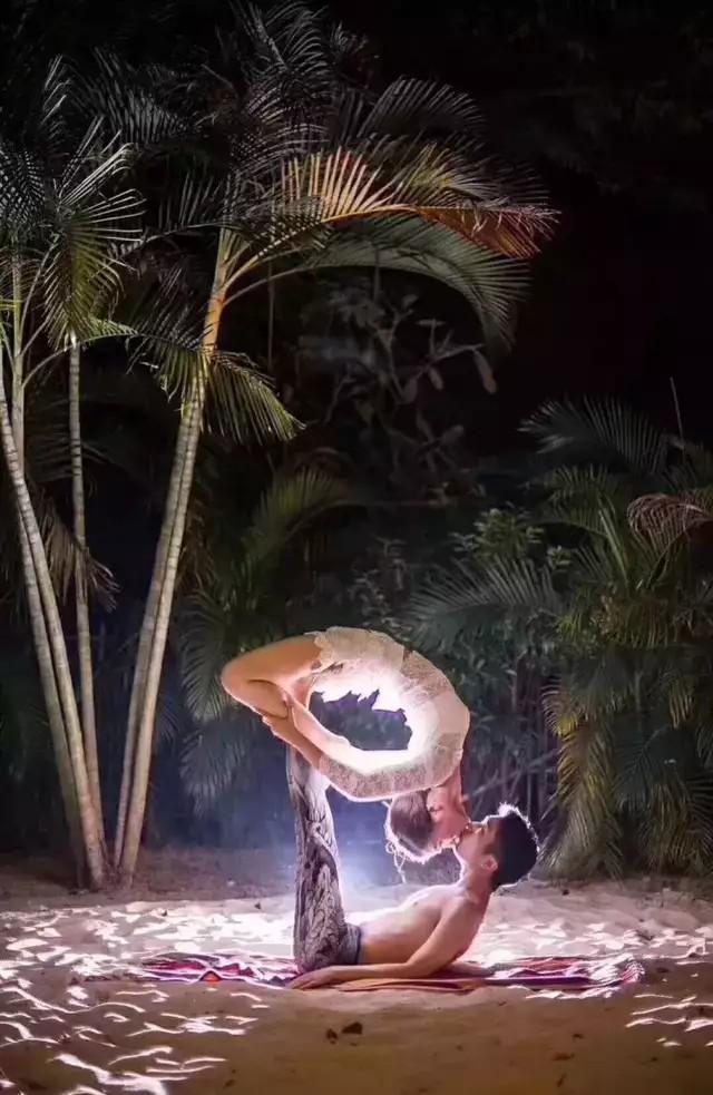 瑜伽婚纱照体式,瑜伽适合拍婚纱照的体式