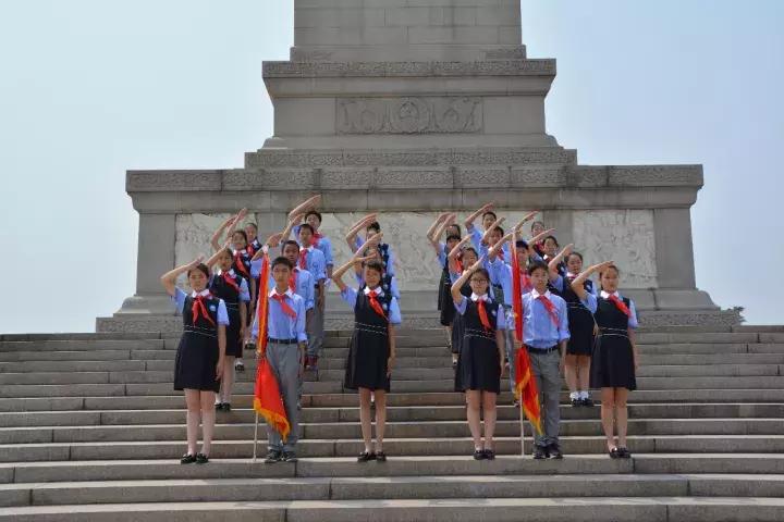 今年学校最流行的校服,最好看的春夏秋冬校服