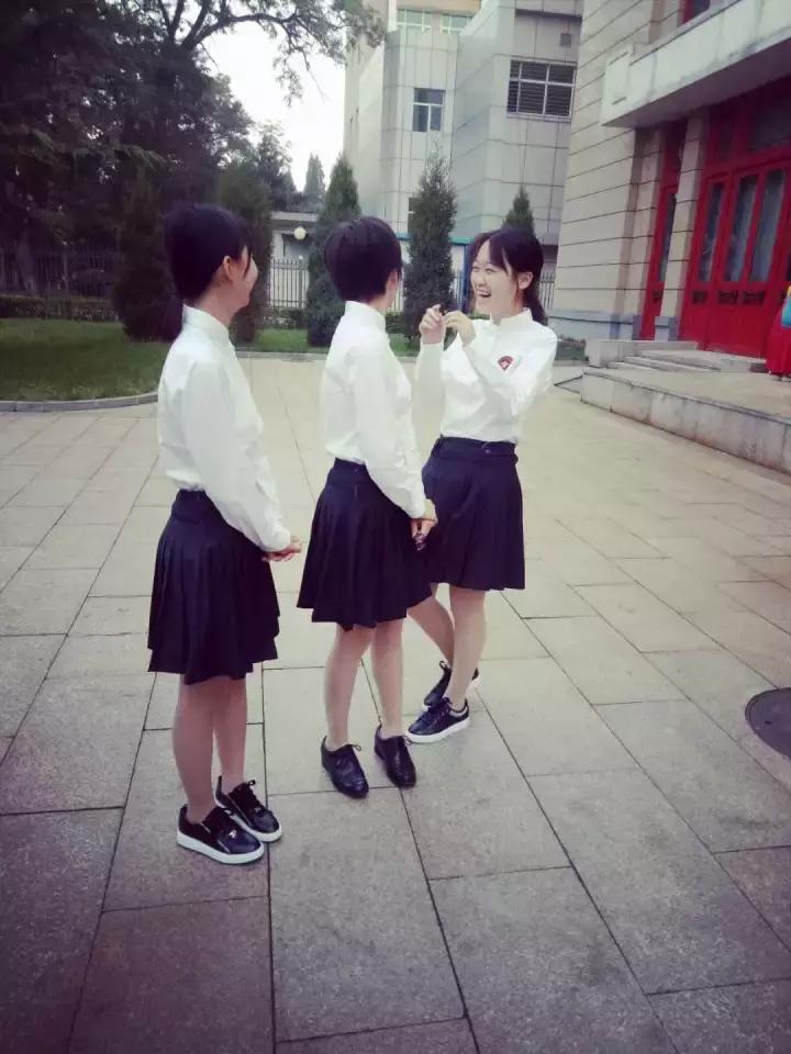 今年学校最流行的校服,最好看的春夏秋冬校服