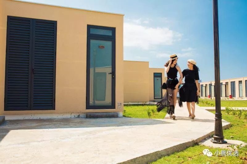 秋天的海哪年发布的,秋天的海是浪漫的