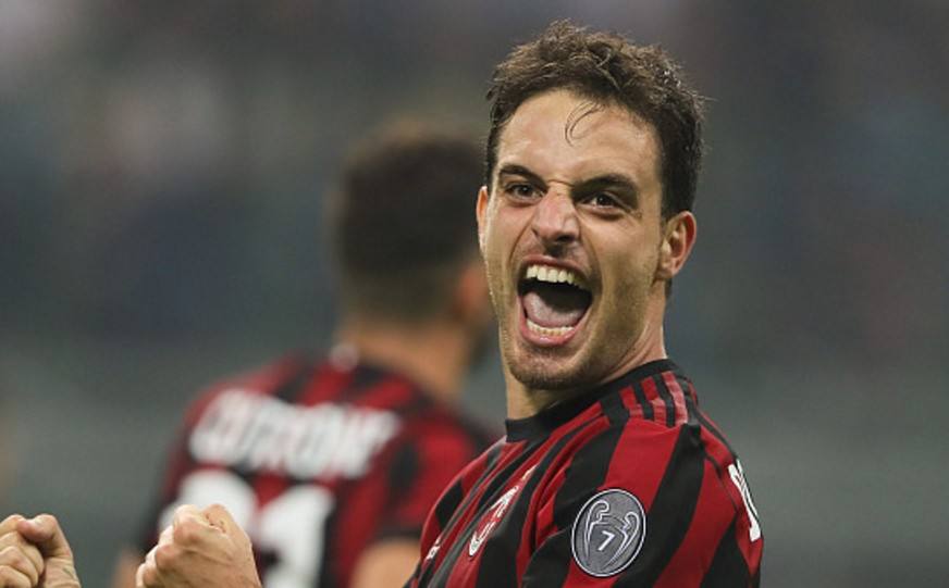 进球都靠旧将？AC米兰转会花2亿全部打水飘，网友：巨大讽刺