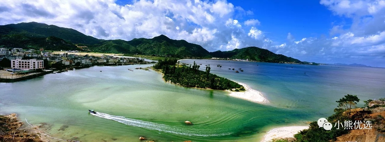 秋天的海哪年发布的,秋天的海是浪漫的