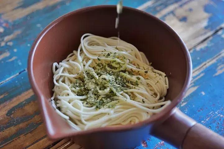 最好吃最简单的泡面的做法,买好吃的泡面