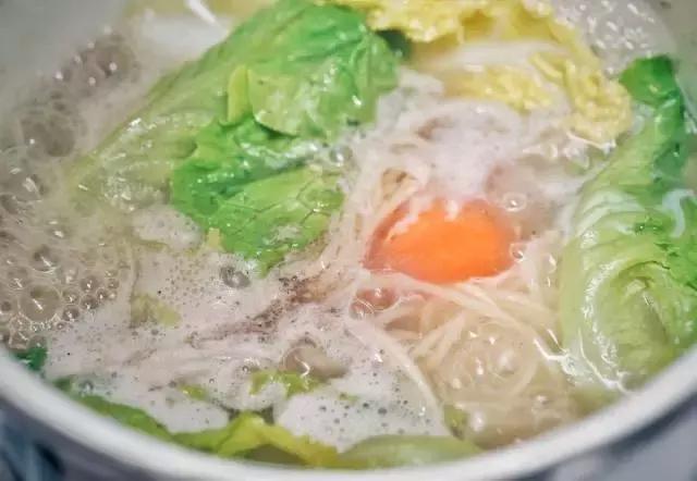 最好吃最简单的泡面的做法,买好吃的泡面