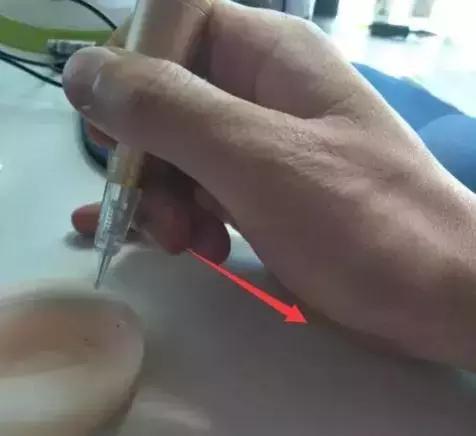 男士仿真眉视频,男士永久仿真眉操作过程