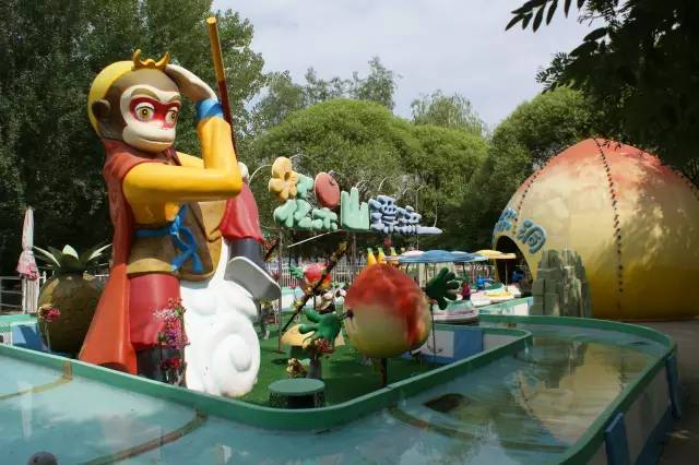 女子每天吃香蕉皮，坚持了一个月，结果...../包头人自己的“迪斯尼”——包头乐园：百万现金回馈粉丝，你来玩我买单！