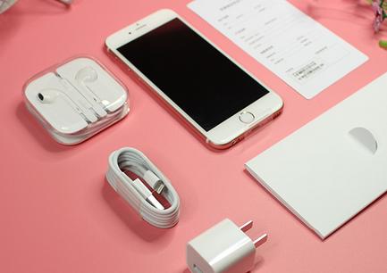 新手机第一次怎么充电最新方法,没有无线充电的手机怎么无线充电