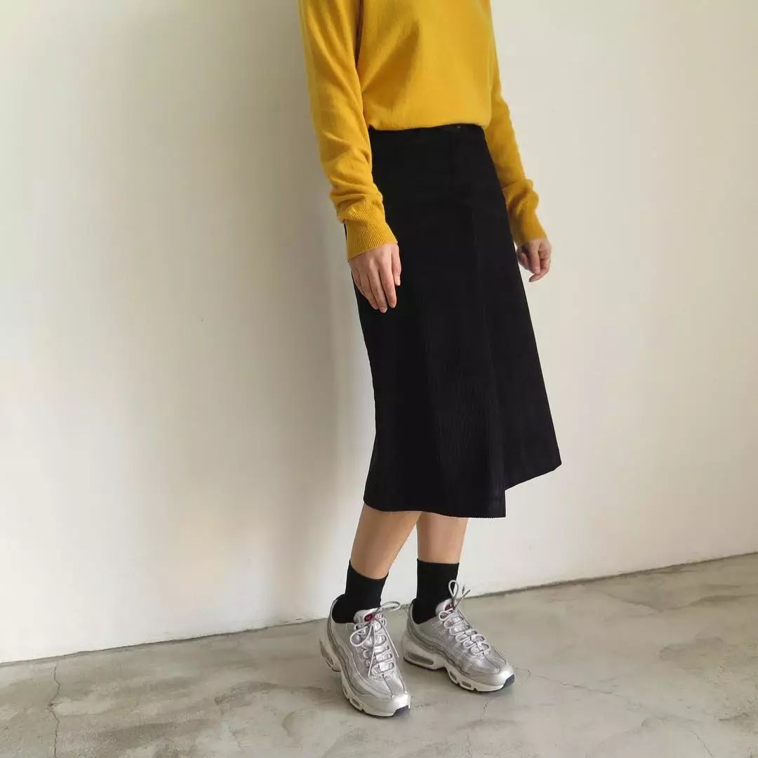 好的冬季衣服面料推荐,冬季想穿出高级感避免三种面料