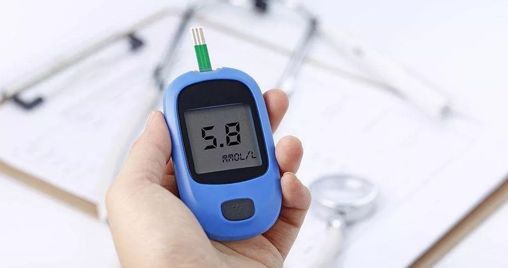 电子血糖仪哪个品牌的最准确,电子血糖仪不用扎针
