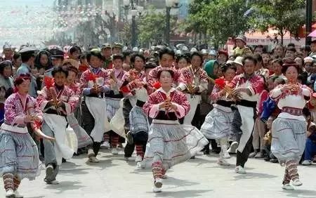 民俗的舞蹈,民俗文化易学