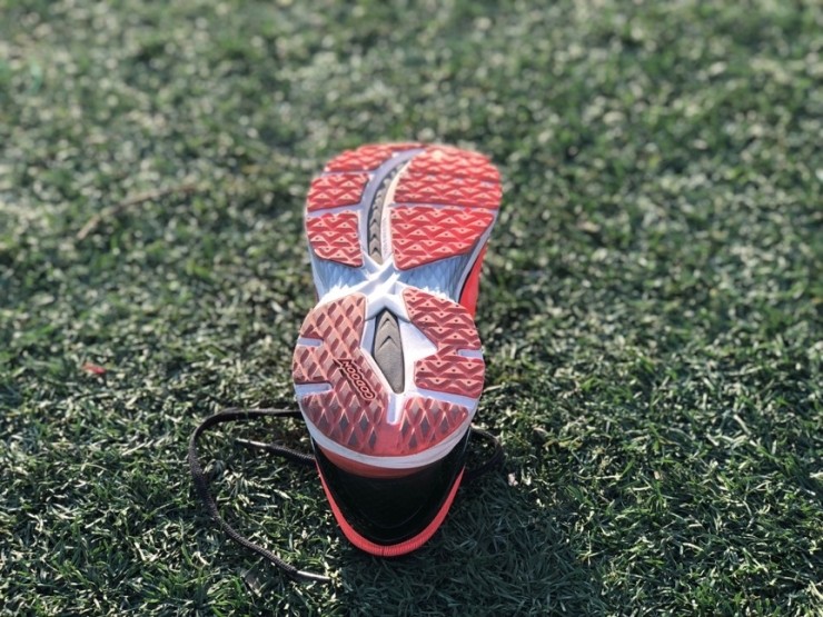 咕咚跑鞋2.0,咕咚智能跑鞋推荐